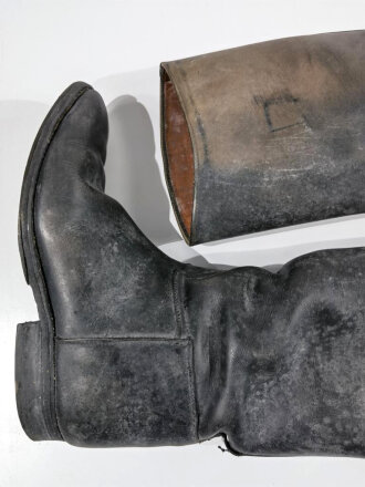 Paar Stiefel für Offiziere der Wehrmacht, ungereinigtes Paar, Sohlenlänge 29cm