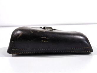 Koffertasche für P38 der Wehrmacht  datiert 1942. Getragenes Stück in gutem Gesamtzustand