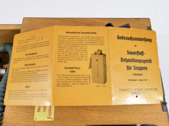 Sauerstoff Behandlungsgerät für Truppen datiert 1939. Guter Zustand, alles original lackiert. Flasche leer. KEIN VERSAND NACH ÜBERSEE