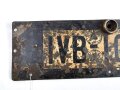 Nummernschild aus der Zeit des 2.Weltkrieg, vermutlich für einen Lastkraftwagen. Originallack, 16 x 53cm