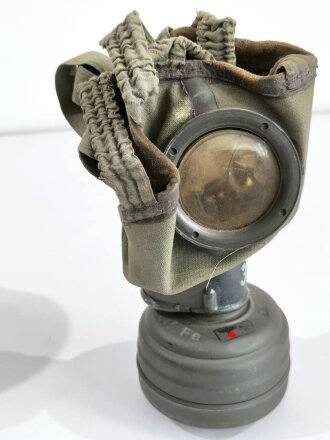 Luftwaffe Gasmaske in Dose Modell 1938. Datiert 1938,...