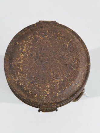 Afrikakorps Gasmaskendose Modell 1938. Datiert 1940,...