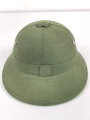 North Vietnamese Army / Viet Cong sun helmet, Vietnam war era, good condition, Innenfutter lose beiliegend