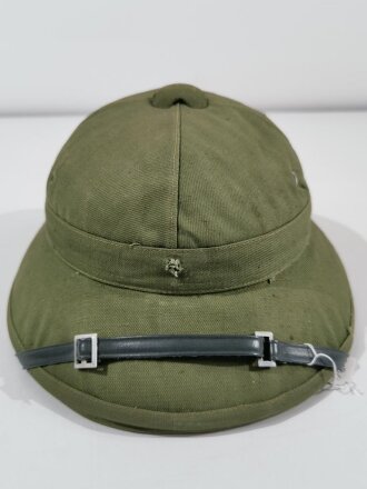 North Vietnamese Army / Viet Cong sun helmet, Vietnam war era, well used