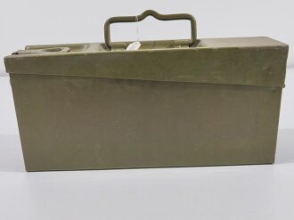Patronenkasten für Maschinengewehrgurte der Wehrmacht. Datiert 1941, überlackiertes Stück
