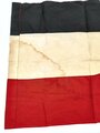 Kaiserreich, schwarz-weiß-roter Fensterschmuck in gutem Zustand, Maße 54 x 70cm