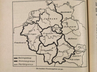 "Geschichte des deutschen Volkes Erster Teil", Verlag Emil Roth, Gießen, 128 Seiten