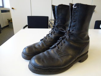 Fallschirmjäger, Paar Stiefel 2.Modell. Getragenes...