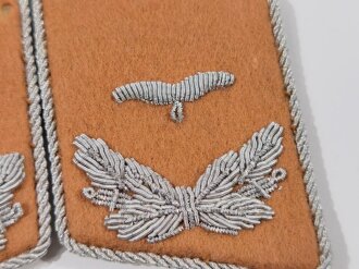 Luftwaffe, Paar Kragenspiegel für einen Leutnant in der Luftnachrichtendienst