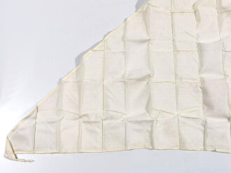 Dreieckiges Verbandtuch als Armtragetuch rohweiss, gehört so unter anderen in Sanitätskästen