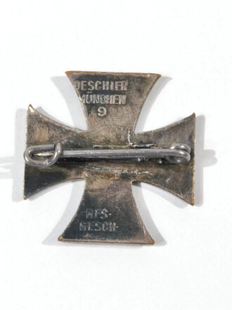 1. Weltkrieg, Patriotrisches Abzeichen, " Eisernes Kreuz Gott mit uns 1914 mit Anstecknadel und Hersteller " größe 20mm
