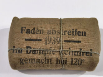 Verbandpäckchen Wehrmacht für die Feldbluse bzw.den Verbandkasten. Kleines Modell datiert 1939