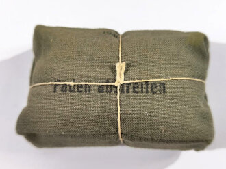 Verbandpäckchen Wehrmacht für die Feldbluse. Kleines Modell datiert 1940