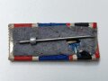 3er Bandspange eines Luftwaffenangehörigen, mit Medaille für Volkspflege diese mit Schwerter Auflage, Breite 43mm