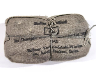 Verbandpäckchen Wehrmacht für die Feldbluse. Kleines Modell datiert 1943