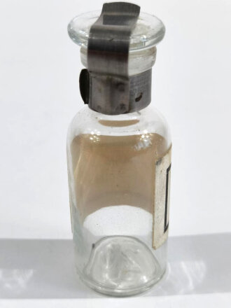 Glasflasche " Chloroform Ammoniak - Aether" für Sanitätszwecke, Gesamthöhe 8cm