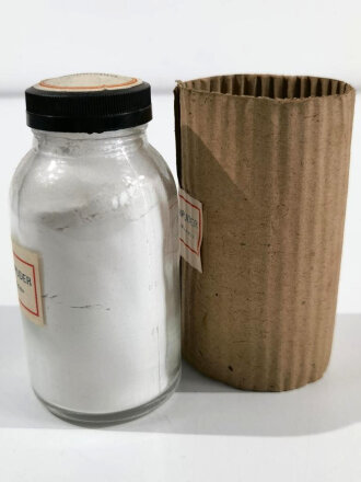 Glas  " Chloraminpuder " in Umverpackung datiert 1941, gehört so in die Luftschutz Hausapotheke