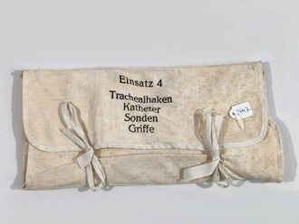 "Einsatz 4 Trachealhaken, Katheder, Sonden, Griffe " gehört ins Truppenbesteck 1935