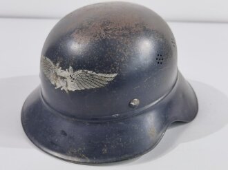 Stahlhelm Luftschutz. Originallack, ungereinigtes Stück, entnazifiziert