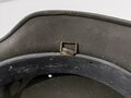 Heer, Stahlhelm Modell 1940. Originallack leicht rauh, Ring und Nieten original verbaut. EF66