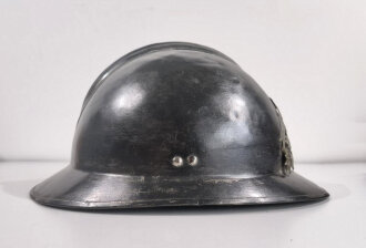 Frankreich, Feuerwehrhelm aus Stahlhelm , das Emblem aus Eisen. Innenfutter lose