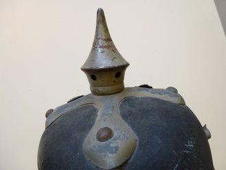Preussen, Helm für Mannschaften der Kürassiere, unberührtes Kammerstück. Innenfutter desolat, sonst einwandfrei