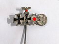 Miniatur mit Wiederholungsspange zum Eisernen Kreuz 1. Klasse 1914 , Kriegsverdienstkreuz 1. Klasse ohne Schwerter, selten so zu finden, Größe 9mm