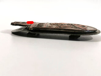 Ärmelschild "Narvikschild " Cupal, dieses wurde durch den Träger " umgebaut ", vermutlich für eine Sommeruniform zum waschen