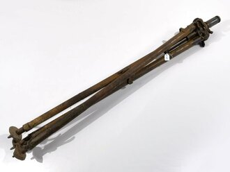 Dreibein für Maschinengewehr der Wehrmacht zur Fliegerabwehr.  Originallack, gängig, ungereinigtes Stück