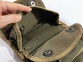 U.S. WWII Carrier, Grenade 3 pocket, unused, OD with khaki rim