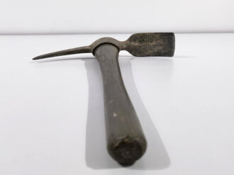 U.S. 1943/44 dated pick mattock