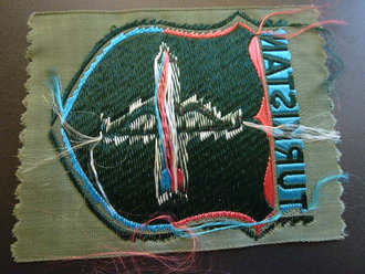Armabzeichen für Freiwillige Angehörige der Wehrmacht " Turkistan", Bevo, Neuwertig