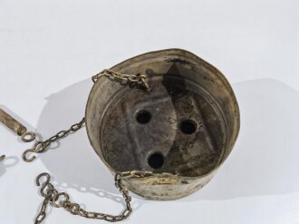 Kappenbehälter für das Gestell zum Flakfernrohr DF 10 x 80 der Wehrmacht, Originallack, ungereinigt