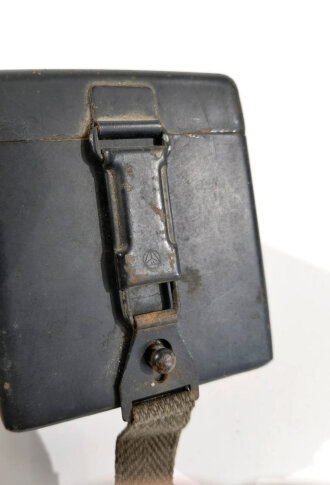 Batteriekasten ( Behälter für Stromquelle) unter anderem zum Entfernungsmesser 36. Originallack, ungereinigtes Stück