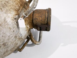 18 Liter Trinkwasser Kanne der Wehrmacht. Originallack, Deckel schliesst, aber Verschluss defekt, ungereinigtes Stück