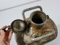 18 Liter Trinkwasser Kanne der Wehrmacht. Originallack, Deckel schliesst, aber Verschluss defekt, ungereinigtes Stück