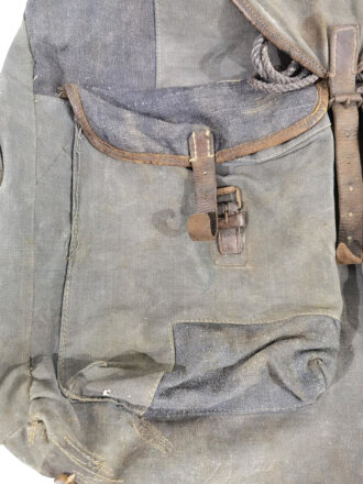 Rucksack Luftwaffe, stark getragenes, ungereinigtes Stück, datiert 1936