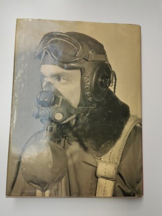 "Vintage Flying Helmets - Aviation Hesdgear before the Jet Age" 335 Seiten, englisch, über DIN A4, gebraucht