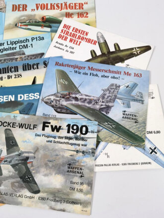 15 Ausgaben "Waffen Arsenal" zum Thema Flugzeug, alle leicht gebraucht