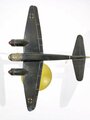 Standmodell eines Dornier Do 17 Kampfflugzeug aus der Zeit des 2.Weltkrieg. Originallack, Flügelspannweite 36,5cm