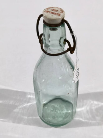 Glasflasche " Eigentum der Luftwaffe" Höhe 19cm, guter Gesamtzustand