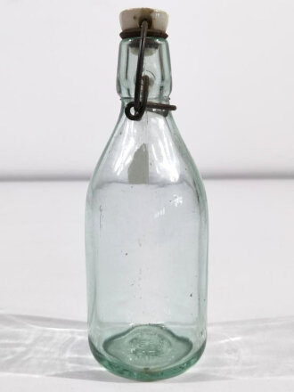 Glasflasche " Eigentum der Luftwaffe" Höhe 19cm, guter Gesamtzustand