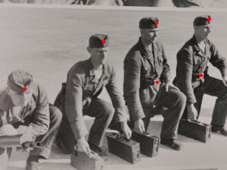 "Wie ein Fels im Meer - 3. SS-Panzerdivision Totenkopf im Bild", 307 Seiten, über DIN A4, gebraucht