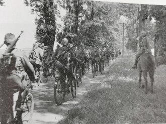 "Radfahr Schwadronen - Fahrräder im Einsatz bei der Wehrmacht 1939-1945" 79 Seiten, ca DIN A5, gebraucht