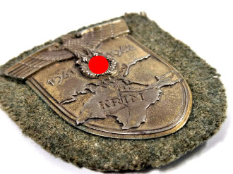 Krimschild 1941/42 auf Heeresstoff, Eisen bronziert