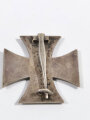 Eisernes Kreuz 1. Klasse 1939, Magnetisch, Hakenkreuz leicht rostig und berieben, Nadelsystem lässt sich nicht öffnen