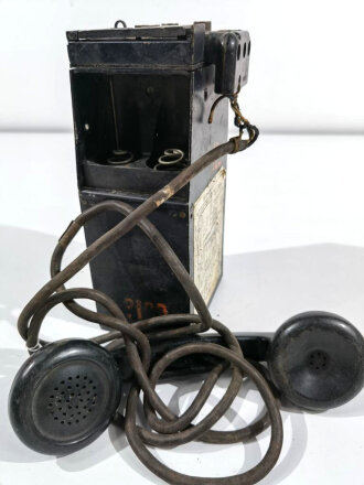 U.S. WWII Field telephone EE-8-A, Function not checked