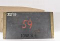 10 Watt Sender Cäsar " 10.W.S.c" Panzerfunk, datiert 1938. Originallack, Funktion nicht geprüft, mit zugehörigem Deckel