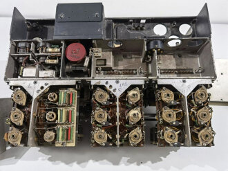 Luft-Boden Einheitsempfänger E52 " Köln" der Luftwaffe. Unkomplettes Stück mit guter Restaurationsbasis