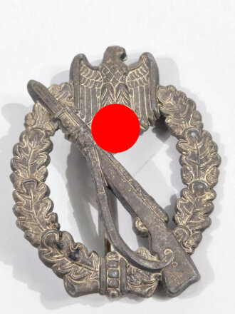 Infanterie- Sturmabzeichen in Silber Hersteller " Hymmen & Co. "